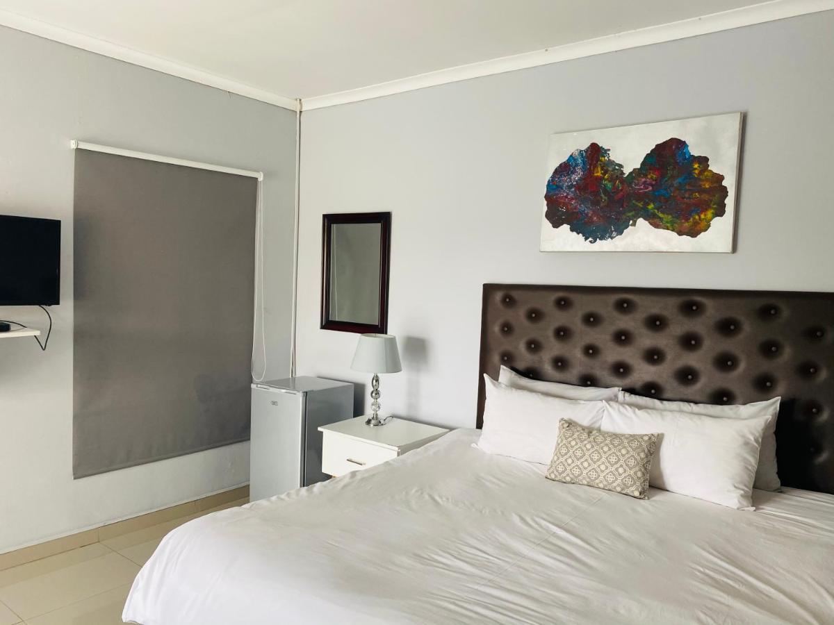 Infinity Bnb Gaborone Esterno foto