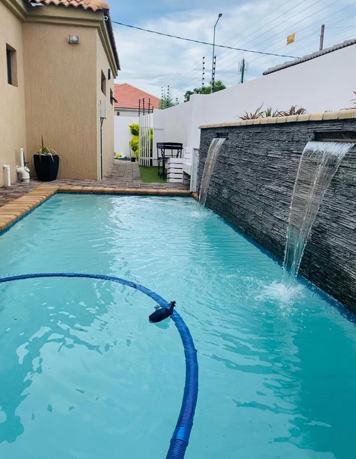 Infinity Bnb Gaborone Esterno foto